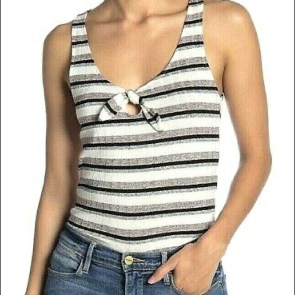 NWT Cupcakes & Cashmere Soft Gray Striped Knit "KASSIA" Top